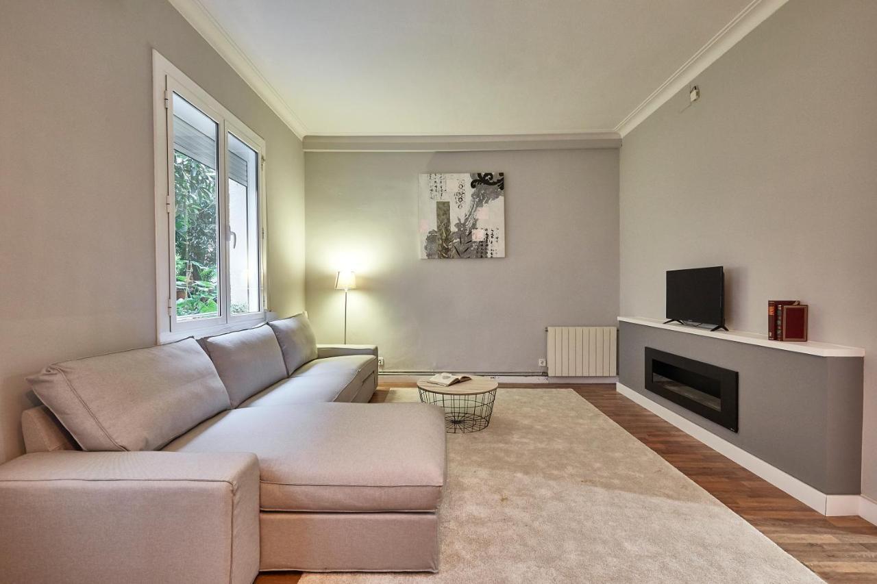 Bbarcelona Apartments Gaudi Avenue Flats Luaran gambar