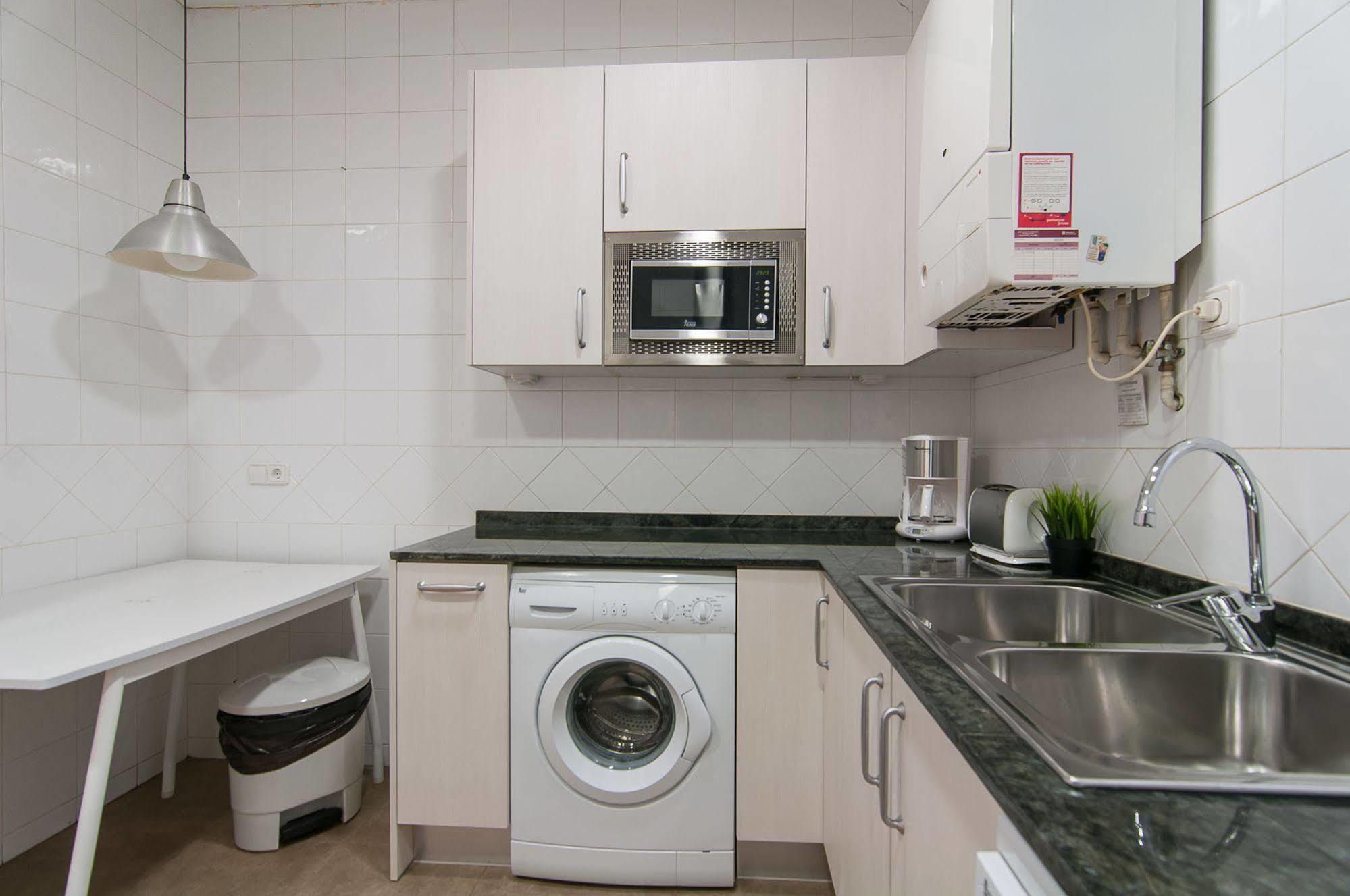 Bbarcelona Apartments Gaudi Avenue Flats Luaran gambar